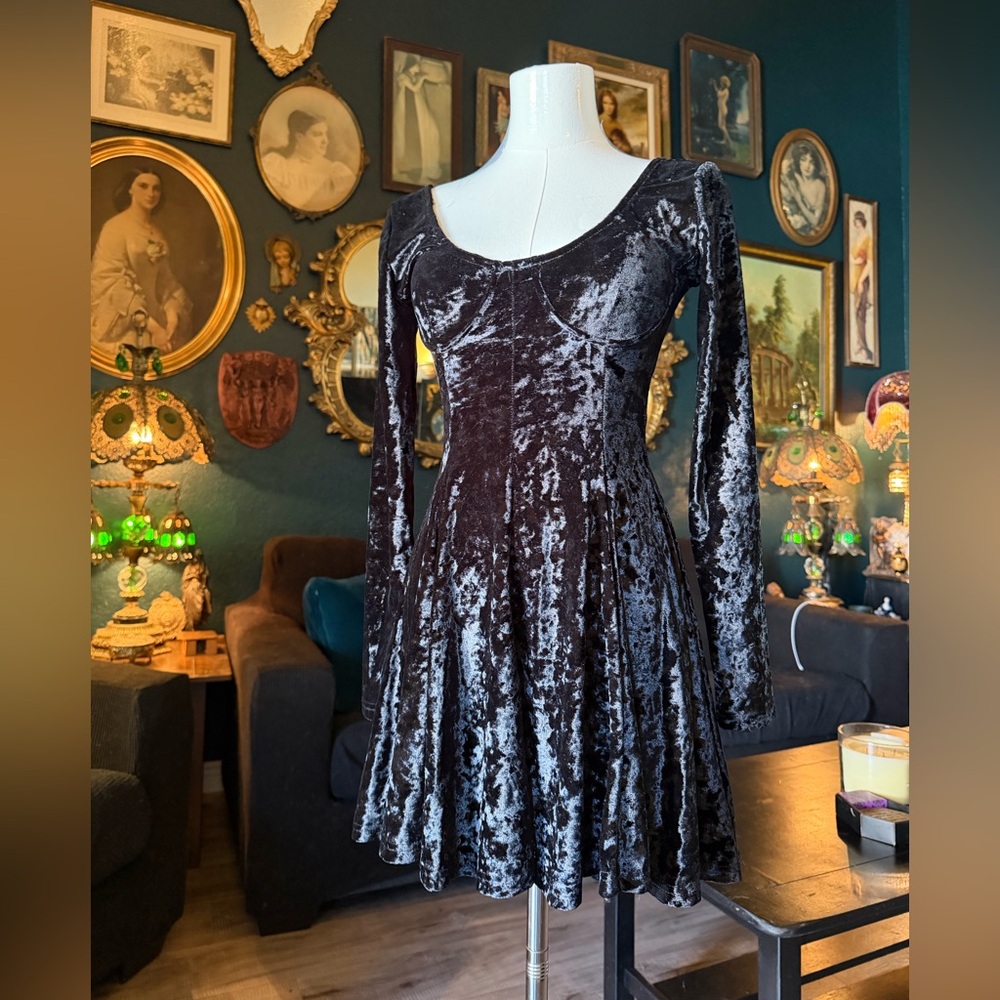 Dollskill Current Mood Witchy Velvet Dress - Picture 6 of 7